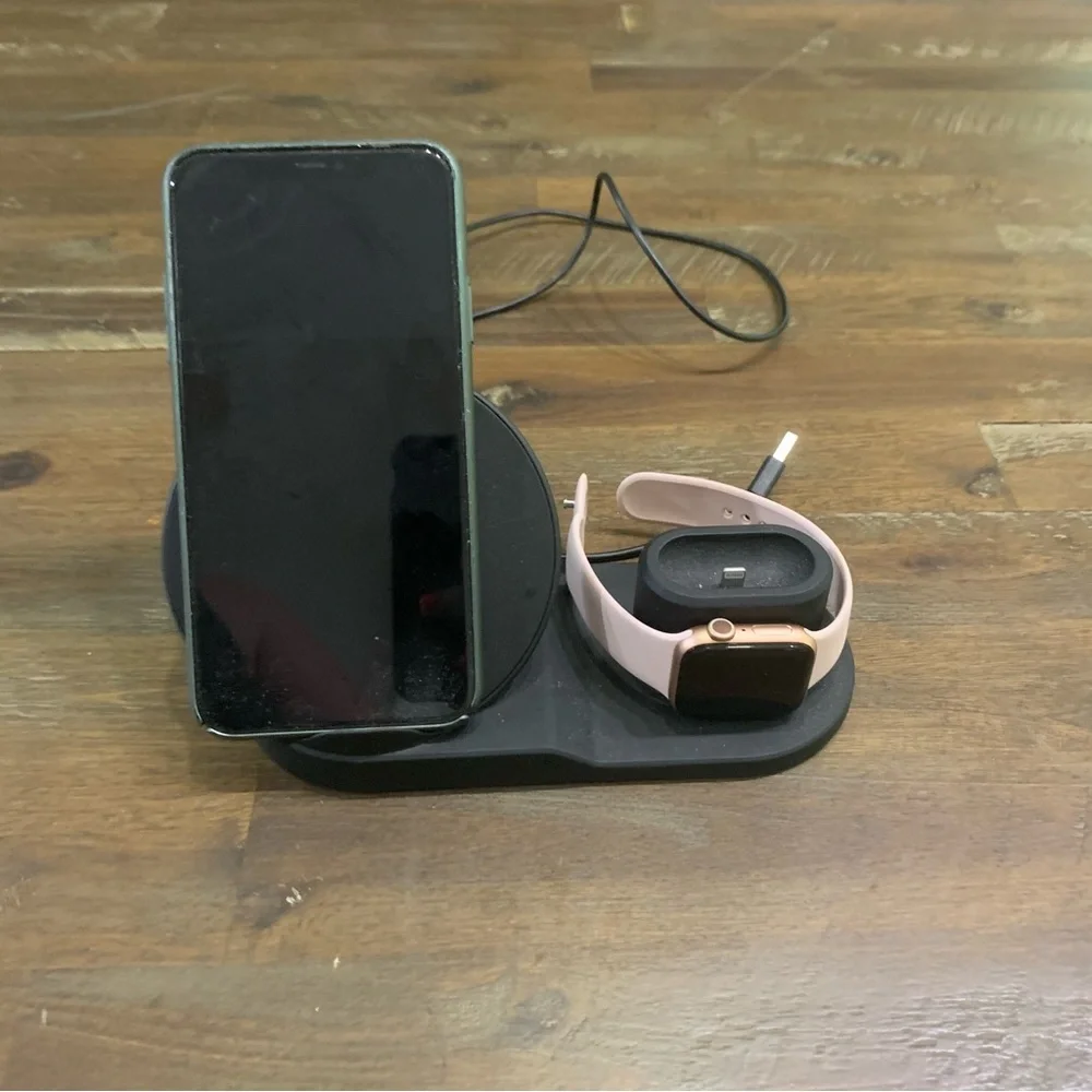 Fast Charge 3 in one charging dock for iPhone, watch and AirPods